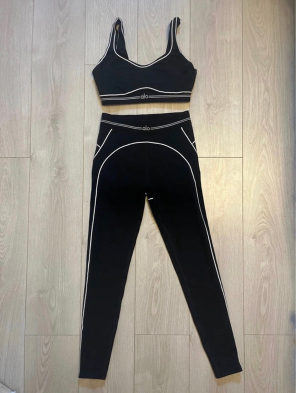 Black “ALO” Set